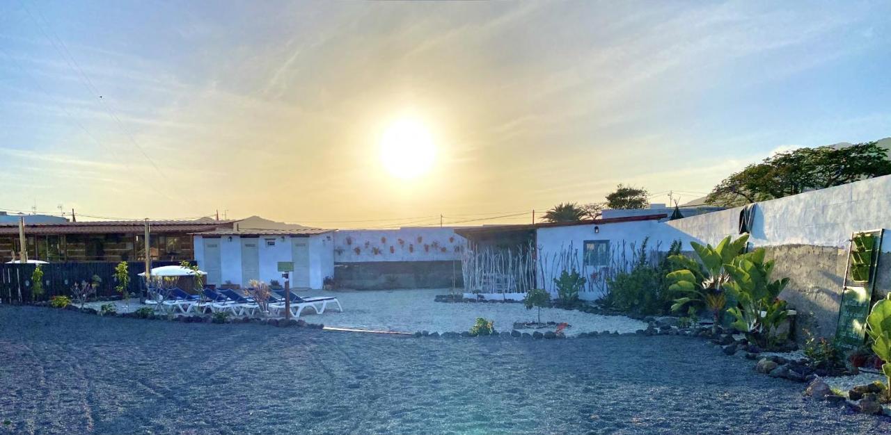 Arrebol Suite Con Jacuzzi, Piscina Y Naturaleza Buzanada Buitenkant foto